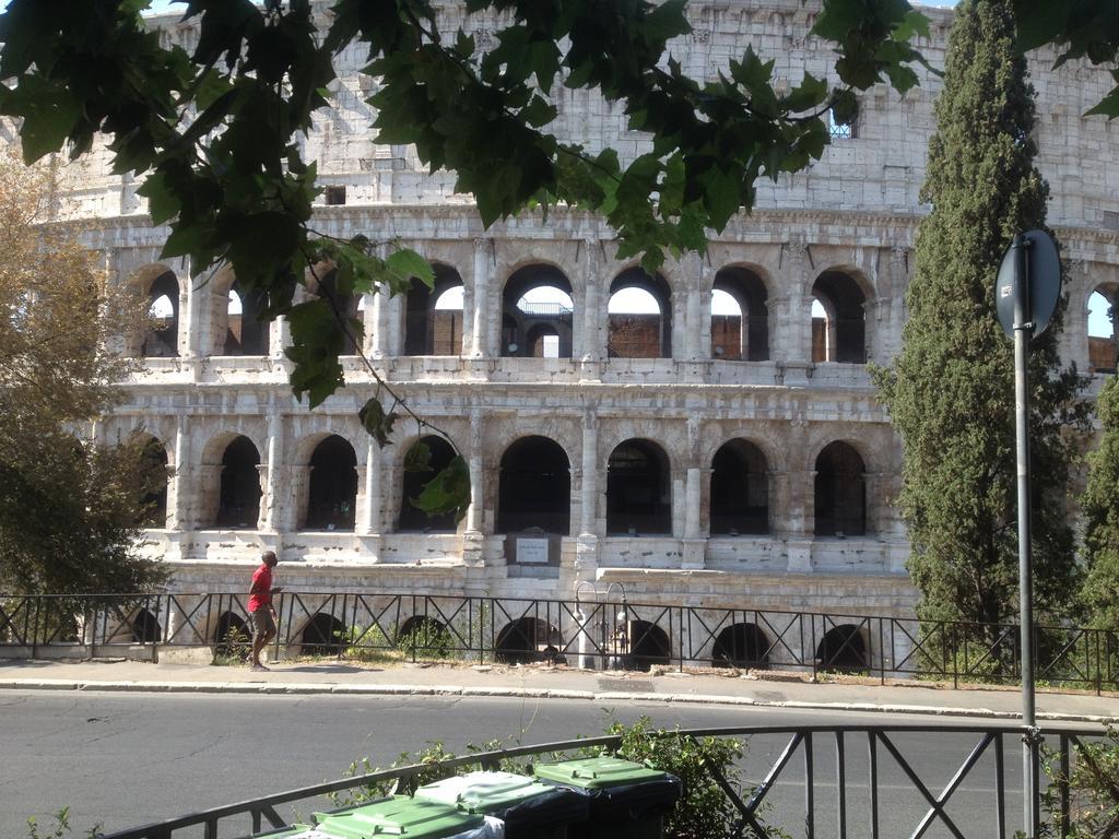 רומא House&Colosseum מראה חיצוני תמונה